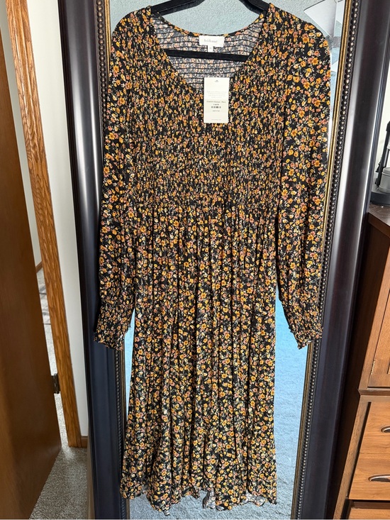bohme Dresses & Skirts - Bohme Domhnall Black Floral Midi Dress